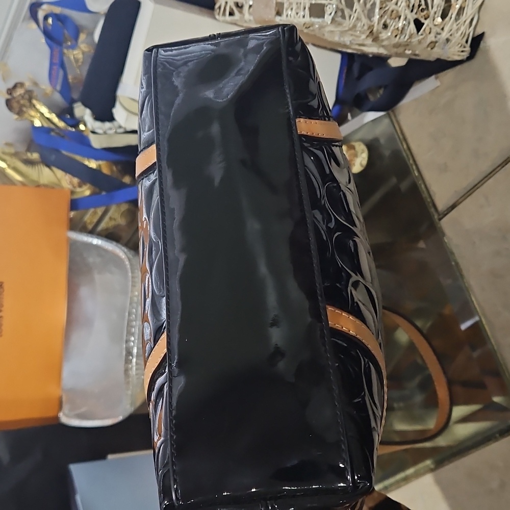 Coach Black and Tan Tote Bag - Picture 12 of 16